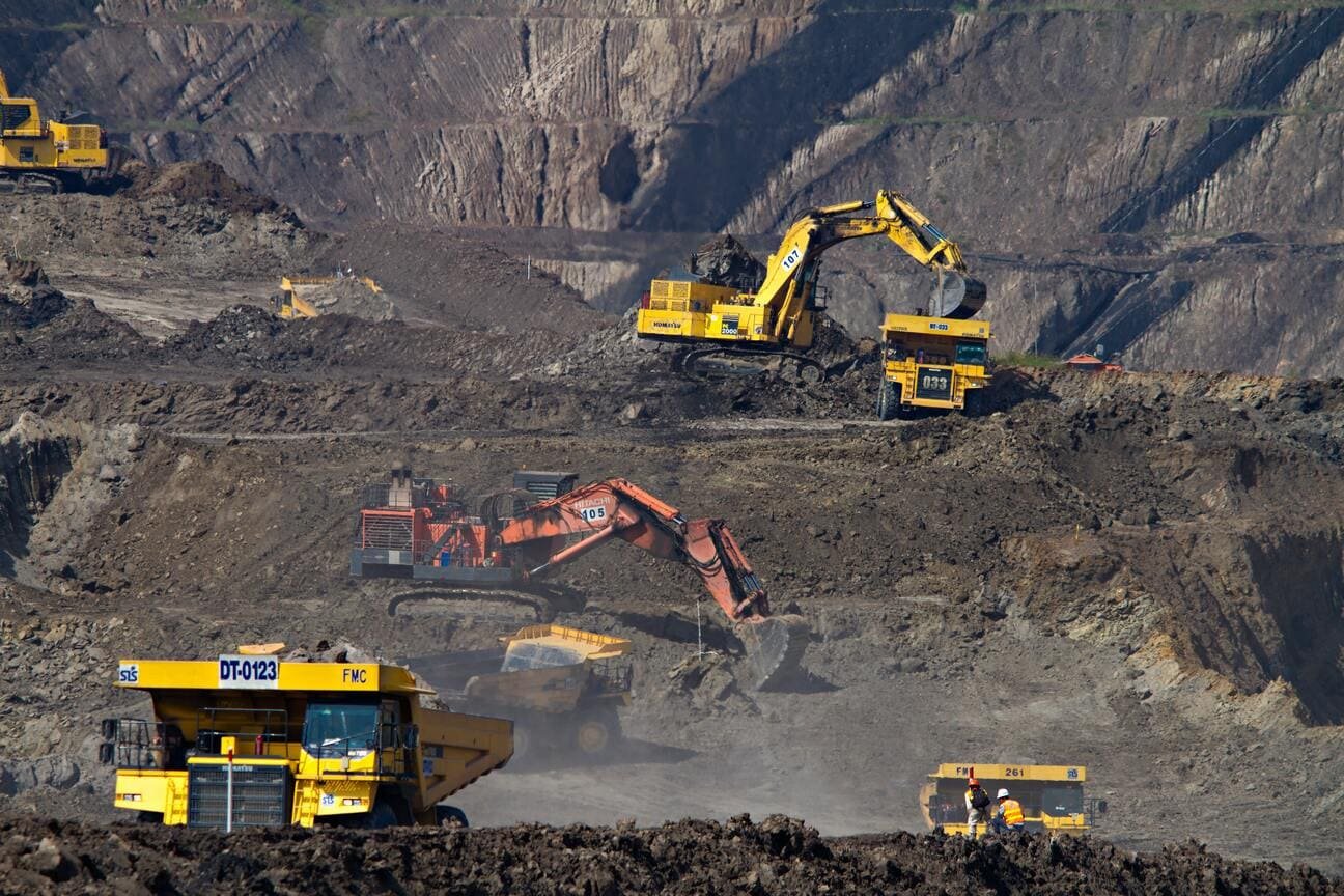 trabajos mineros de energias no renovables