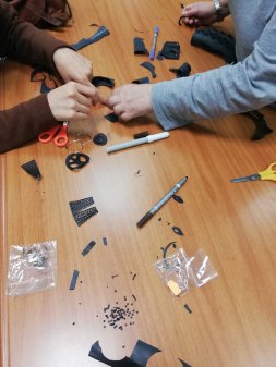 TALLERES ECOCREATIVOS DE CUERO VEGANO
