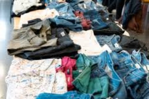 Economia circular de la ropa en el CEIP Monte Breña