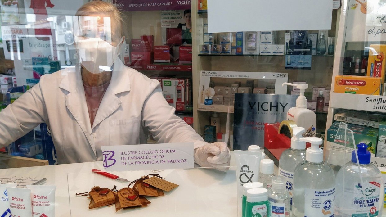 ARTESANÍA SOLIDARIA. TE REGALO UN CORAZÓN