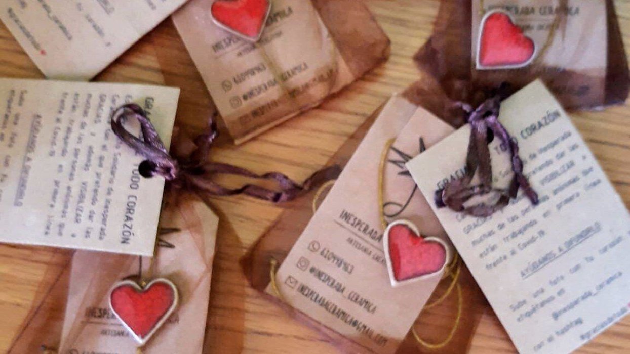ARTESANÍA SOLIDARIA. TE REGALO UN CORAZÓN