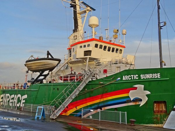 barco greenpeace